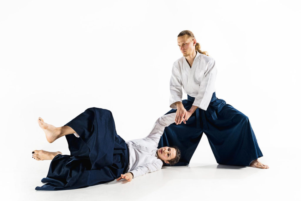 Można zbliżyć się do istoty Aikido poprzez dalsze porównanie z innymi sportowymi formami sztuki walki