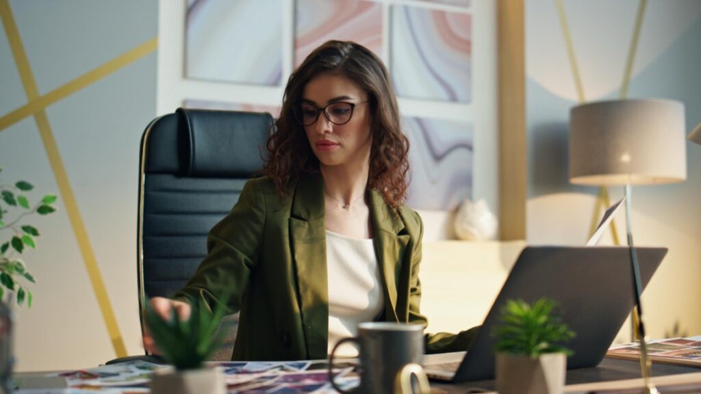 ThinkPad X1 Carbon od zawsze był synonimem minimalistycznego, ale funkcjonalnego designu